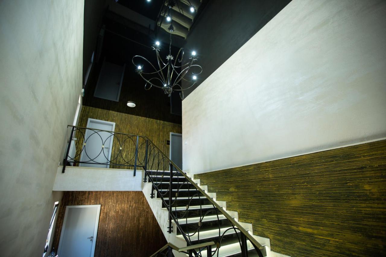 Renato House Hotel Târgu Jiu Eksteriør billede