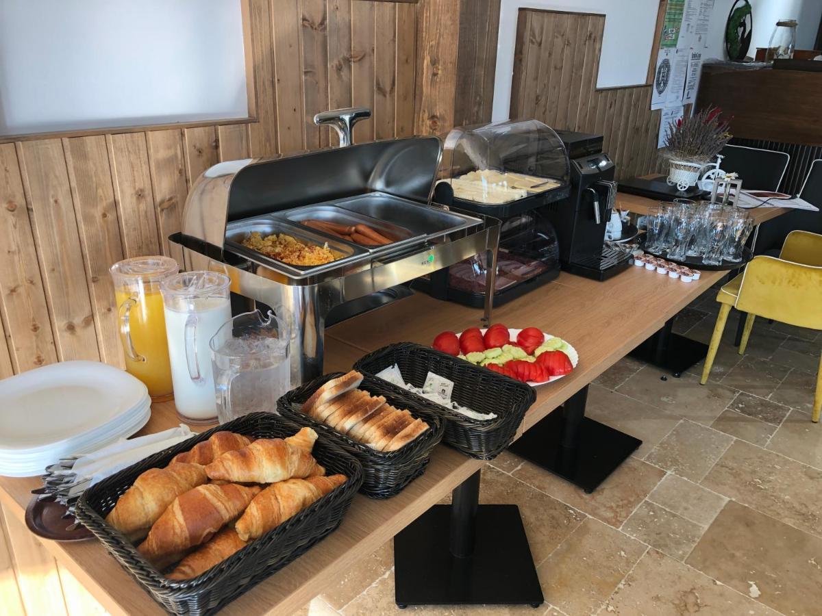Renato House Hotel Târgu Jiu Eksteriør billede
