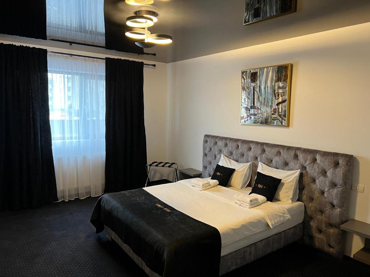 Renato House Hotel Târgu Jiu Eksteriør billede